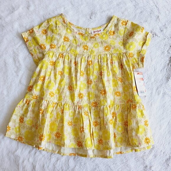 Cat & Jack Girls' Short Sleeve Tiered Woven Shirt, 3KIDW-AV - Picture 2 of 4